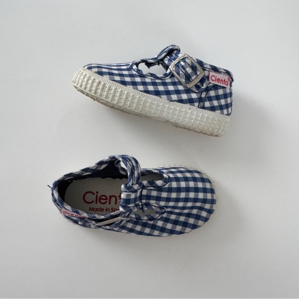 Cienta gingham t-strap shoes sz 19 (infant 3.5/4)